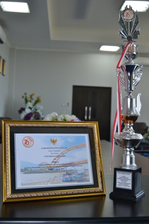 UNTAD RAIH JUARA II PIALA GUBERNUR LOMBA KEBERSIHAN DAN KEINDAHAN ANTAR NON-SKPD