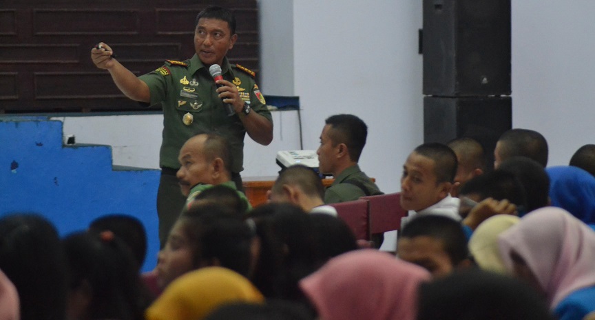 1.000 Mahasiswa Untad Ikuti Kuliah Umum Danrem