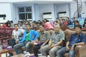 Para Wakil dekan yang sempat hadir dalam acara penutupan Porseni (foto: zl)