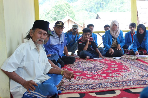 Mahasiswa PPKn Kaji Hukum Adat Suku Lauje