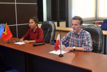 Arkadiuz Bartnik-Polandia & Anita Natalia-Timor Leste Ceritakan Pengalamannya selama Berkuliah di Universitas Tadulako