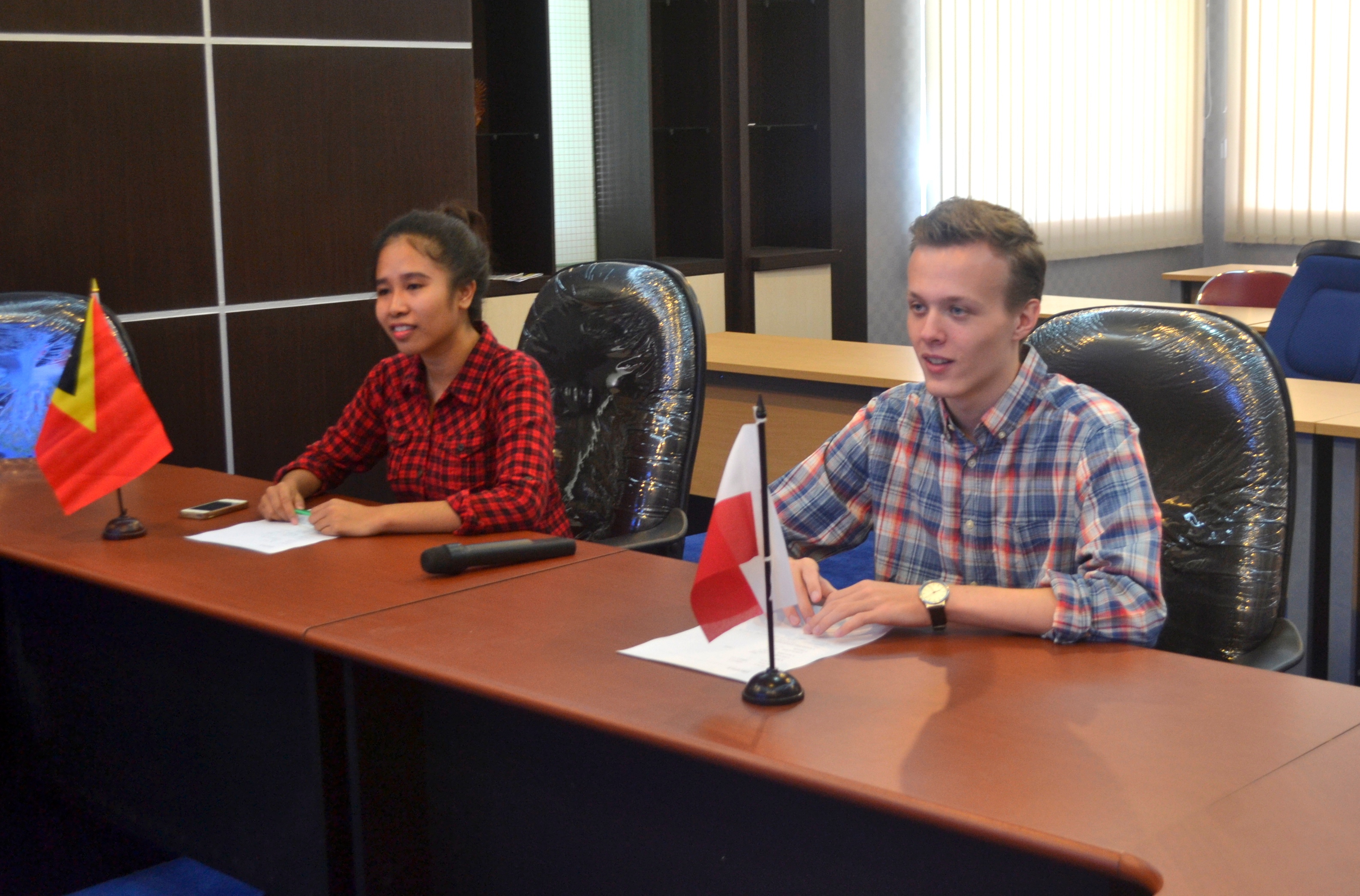 Arkadiuz Bartnik Polandia & Anita Natalia Timor Leste Ceritakan Pengalamannya selama Berkuliah di Universitas