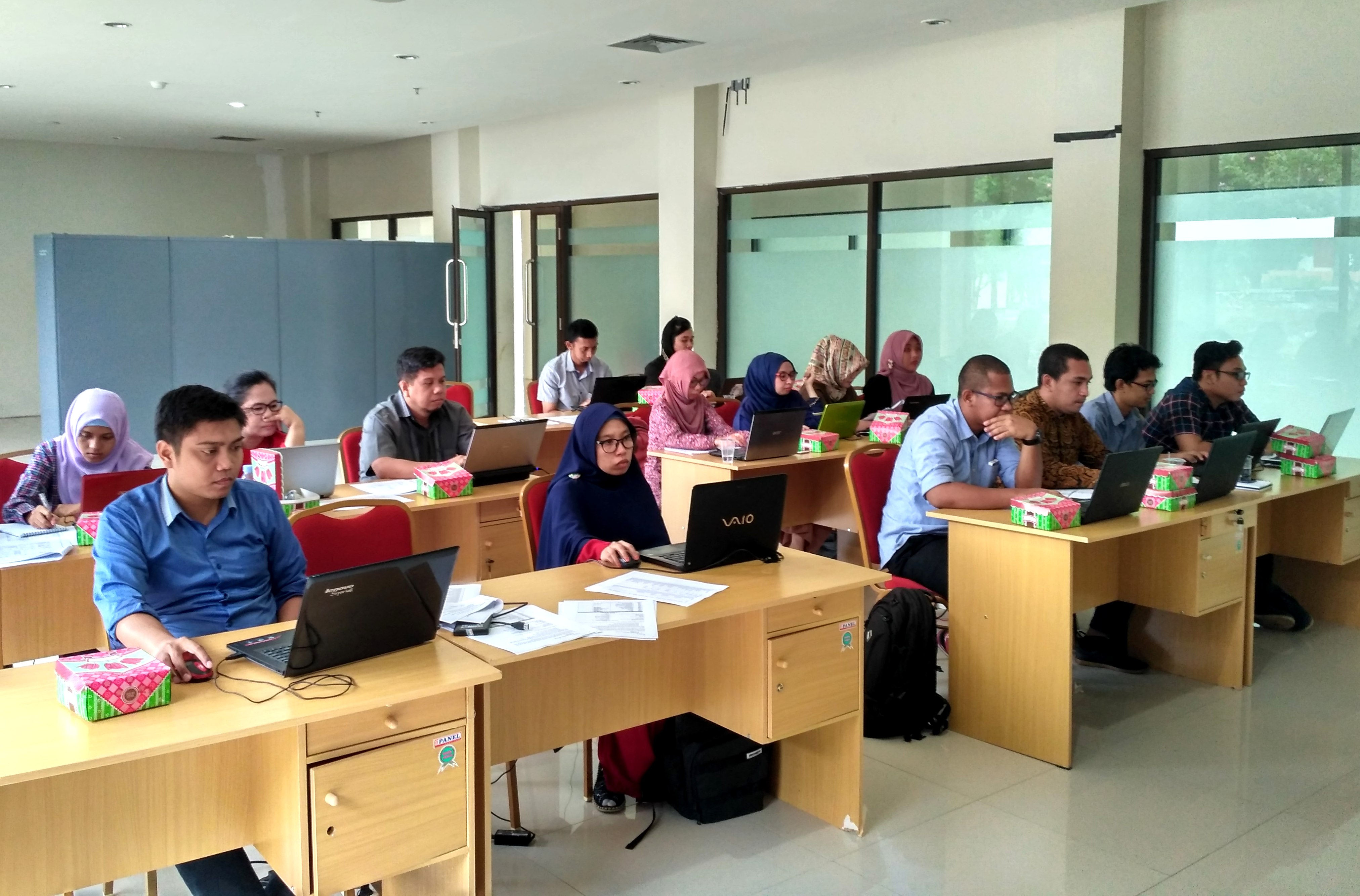 Fakultas Ekonomi Untad Selenggarakan Workshop Accurate Accounting Software Untuk Dosen Akuntansi