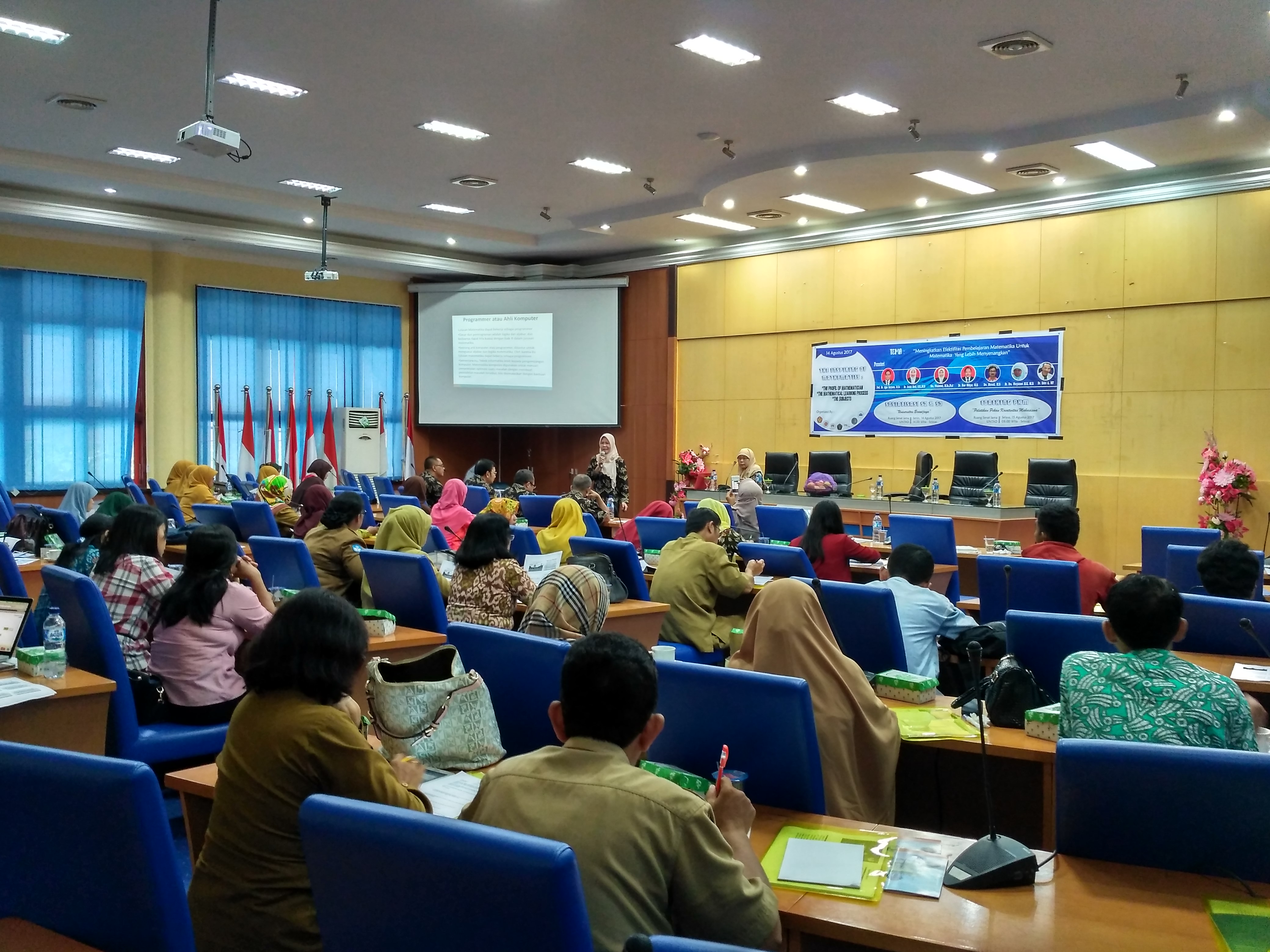 FMIPA Untad Bersama Universitas Brawijaya Gelar Workshop Matematika Untuk Profesi Guru Se Kota Palu