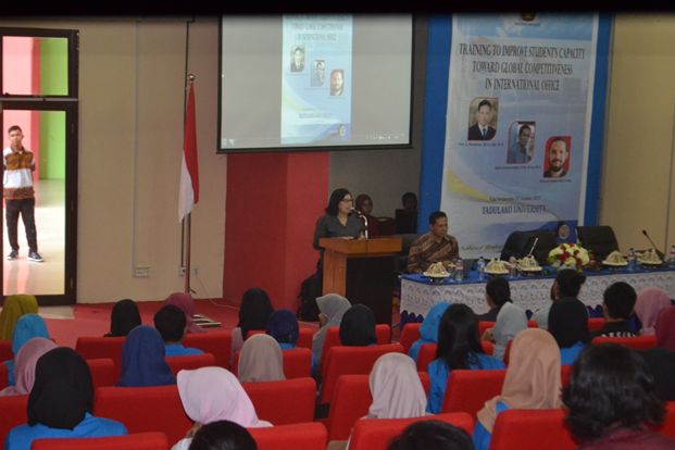 Tingkatkan Kapasitas Mahasiswa, International Office Untad Adakan Pelatihan