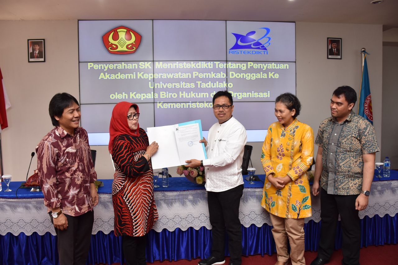 Akademi Keperawatan Pemkab Donggala Resmi Bergabung Dengan Universitas Tadulako