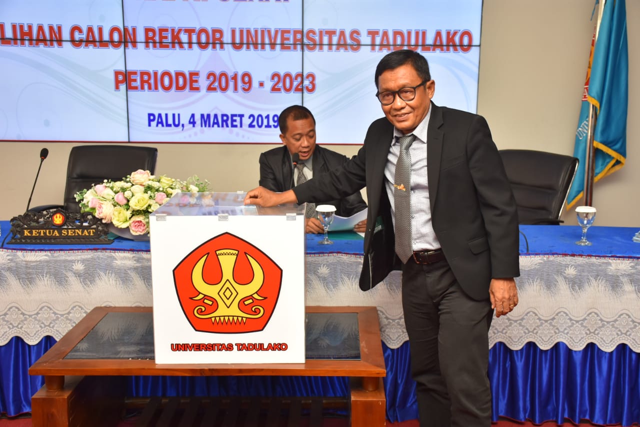 Prof. Mahfudz Terpilih Jadi Rektor UNTAD Periode 2019-2023