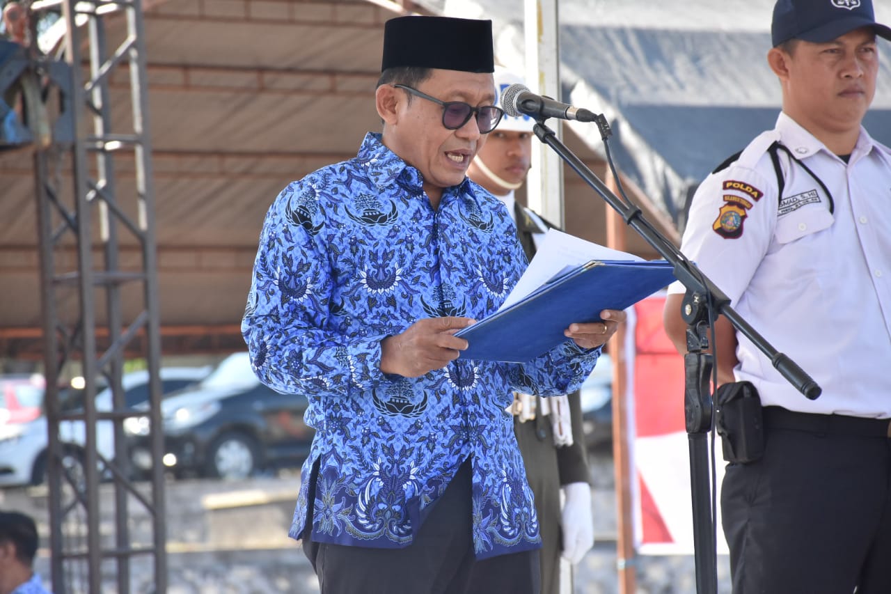 Upacara HUT Republik Indonesia Ke 74, Rektor Untad : SDM Unggul, Indonesia Maju!